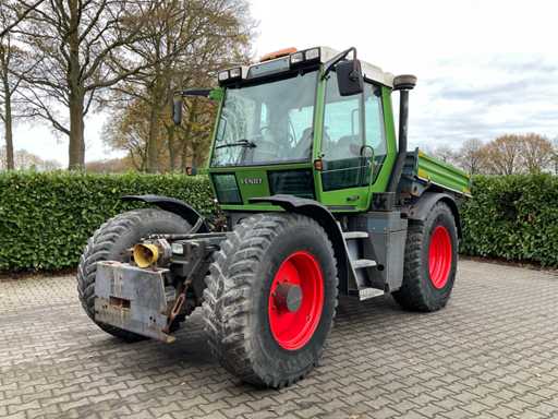 Tracteur agricole Fendt Xylon 520 à traction intégrale 2001