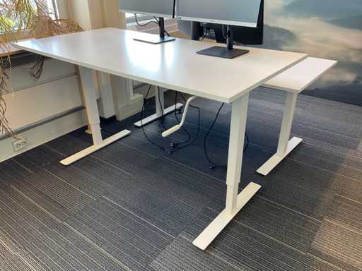 Sitz-Steh-Schreibtisch