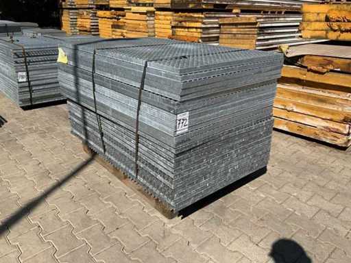 Stalowa podłoga z listwami 1400x880mm (26x)