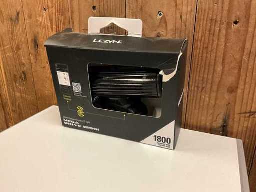 Lezyne Mega Drive 1800i Scheinwerfer
