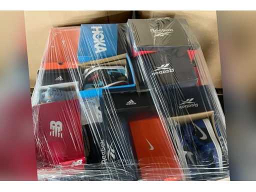 Shoes and sneakers from undeliverable packages - 30 pairs