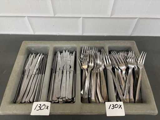 Sztućce z tacą na sztućce (260x)