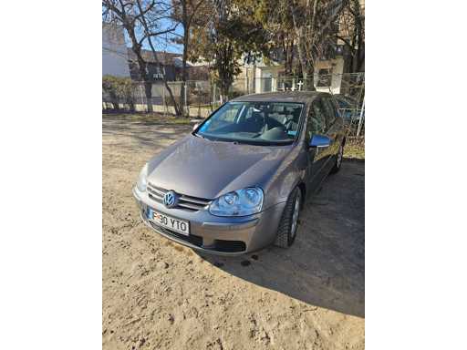VOLKSWAGEN GOLF V Car