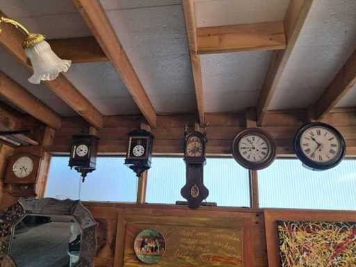 Lot of old clocks (6 pieces)