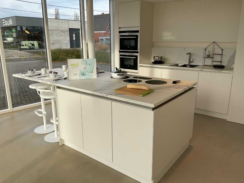 Luxury kitchen layout
