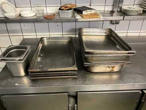 Gastronormbak en schaal (17x)
