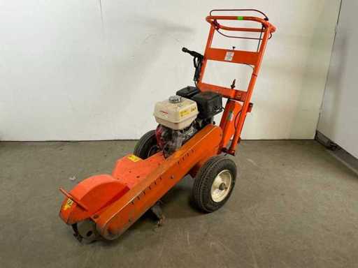 2017 Dosko 337-13H Boomstronkhakselaar - 13pk - benzine