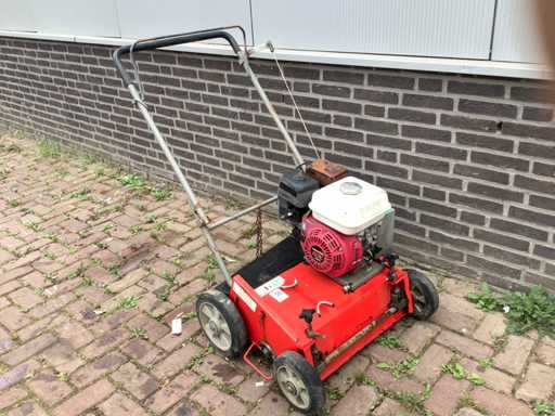 Eliet 500 Verticuteermachine