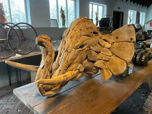 Tree trunk tables, Benches and wooden home accessories