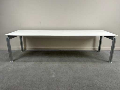 BULO - Vergadertafel - Vergadertafel