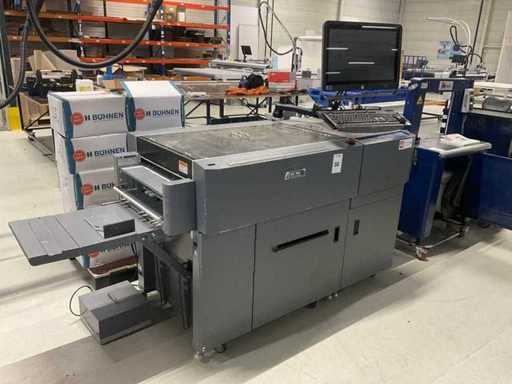 Duplo DC-745 Creasing Machine