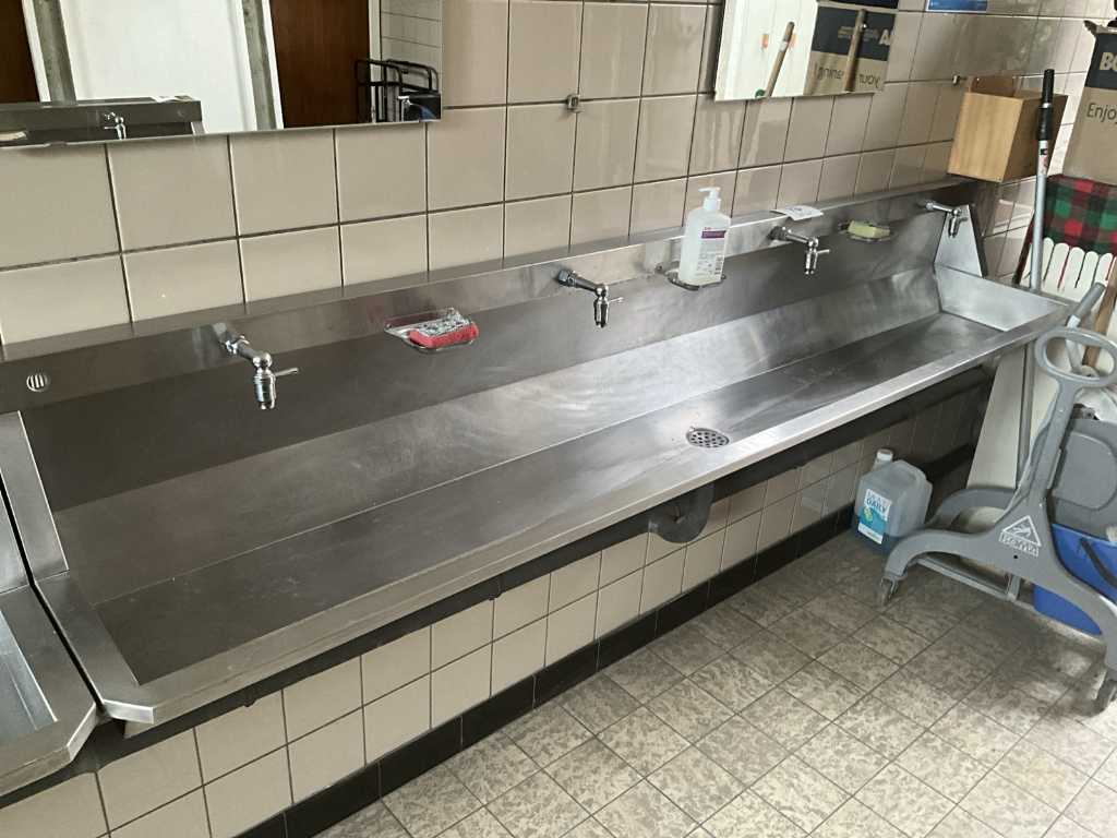 Wall-mounted stainless steel hand washer