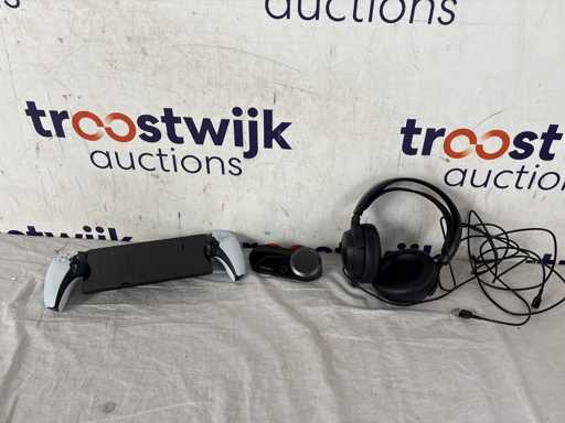 Sony PlayStation Portal – Giocatore remoto | SteelSeries Arctis Nova Pro – Visore da gaming