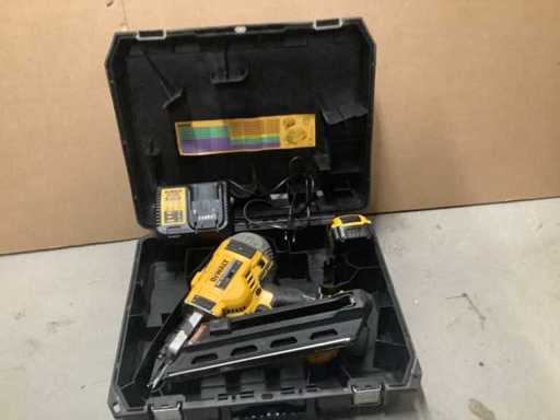 De walt dcn669 accu schiethamer