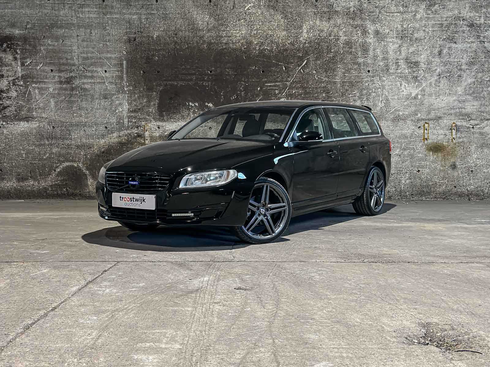 Luxury en sports cars te Milsbeek