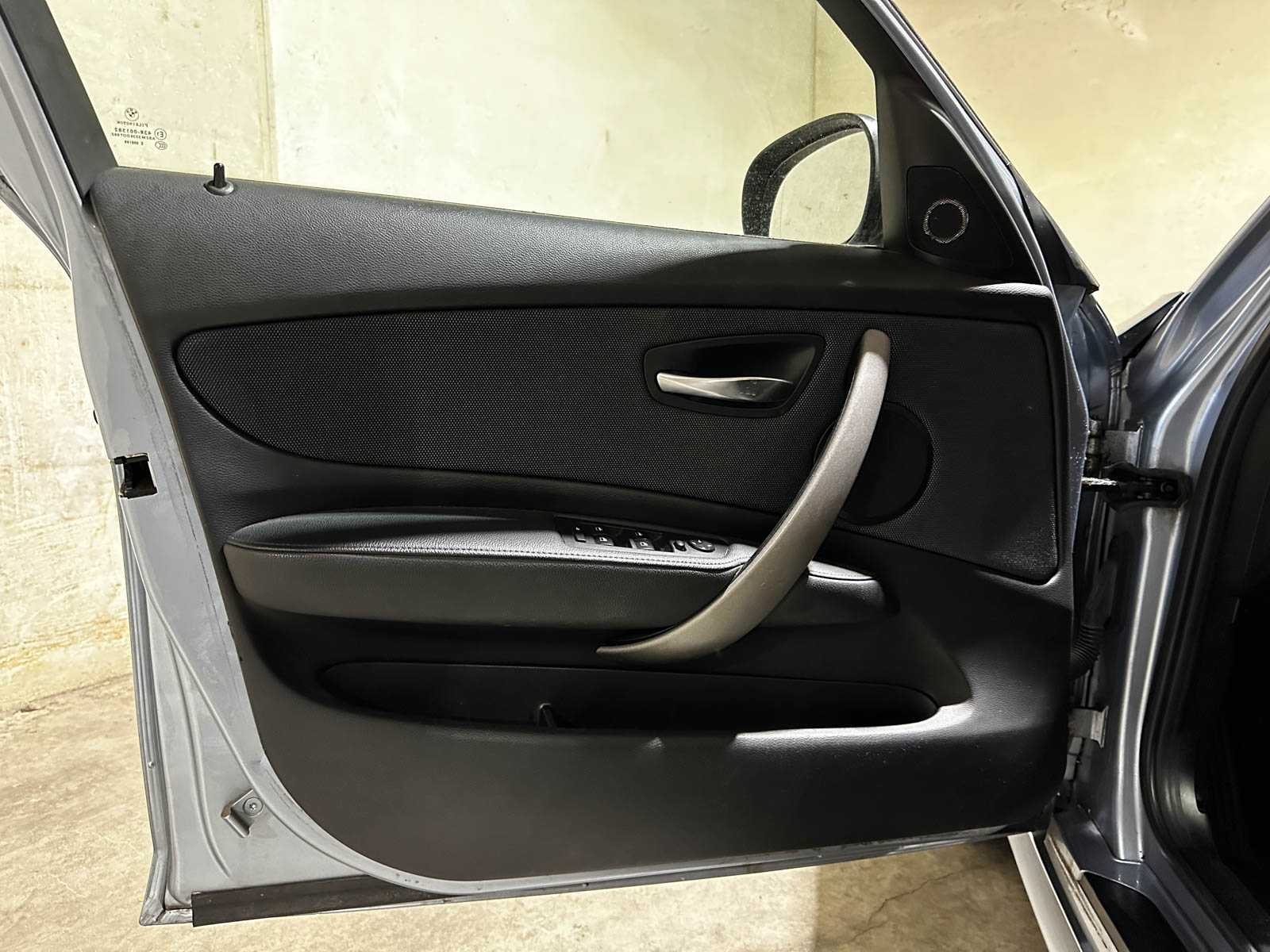 BMW 116i Corporate Business Line 1-serie 121pk 2010, 65-LFP-5