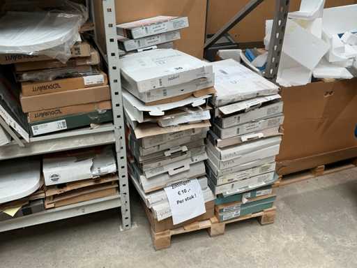 Partij diverse toiletzittingen