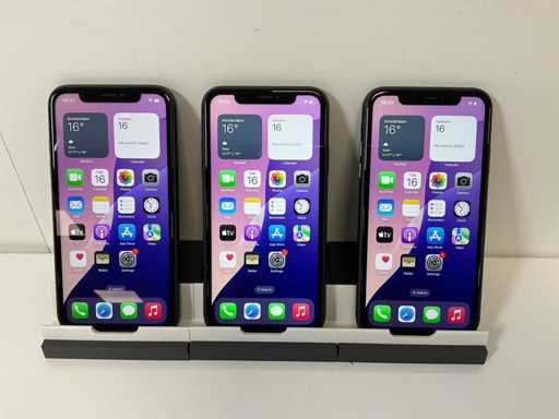 Apple iPhone 11 - 64GB - Nero (3x)