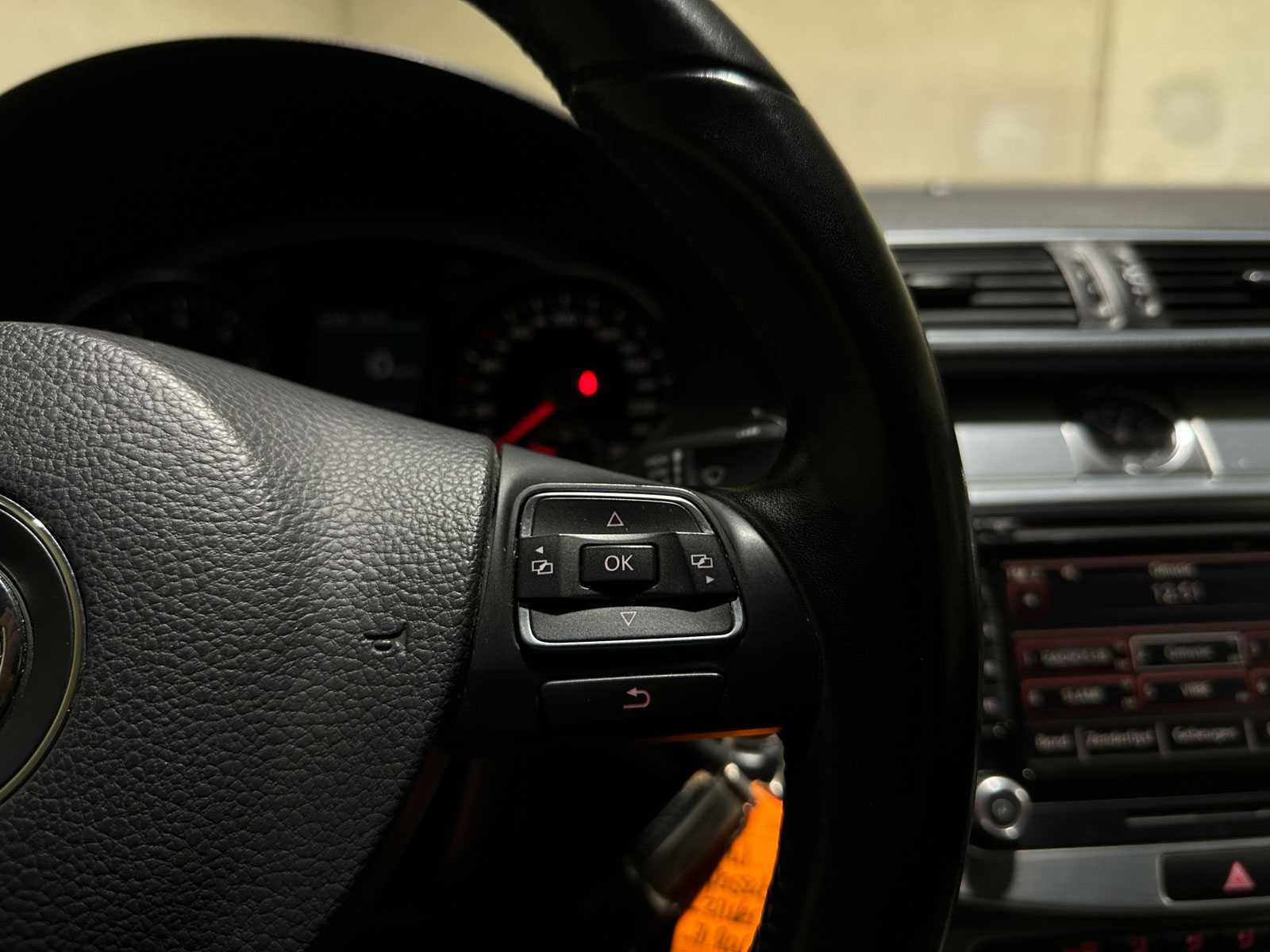 Volkswagen Passat Variant 1.8 TSI Highline 160pk 2011 (Origineel-NL), 71-RPV-9