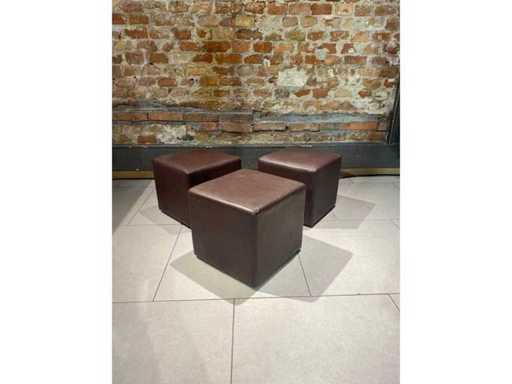 EINZIGARTIGES MÖBELPANEL – Hocker (3x)