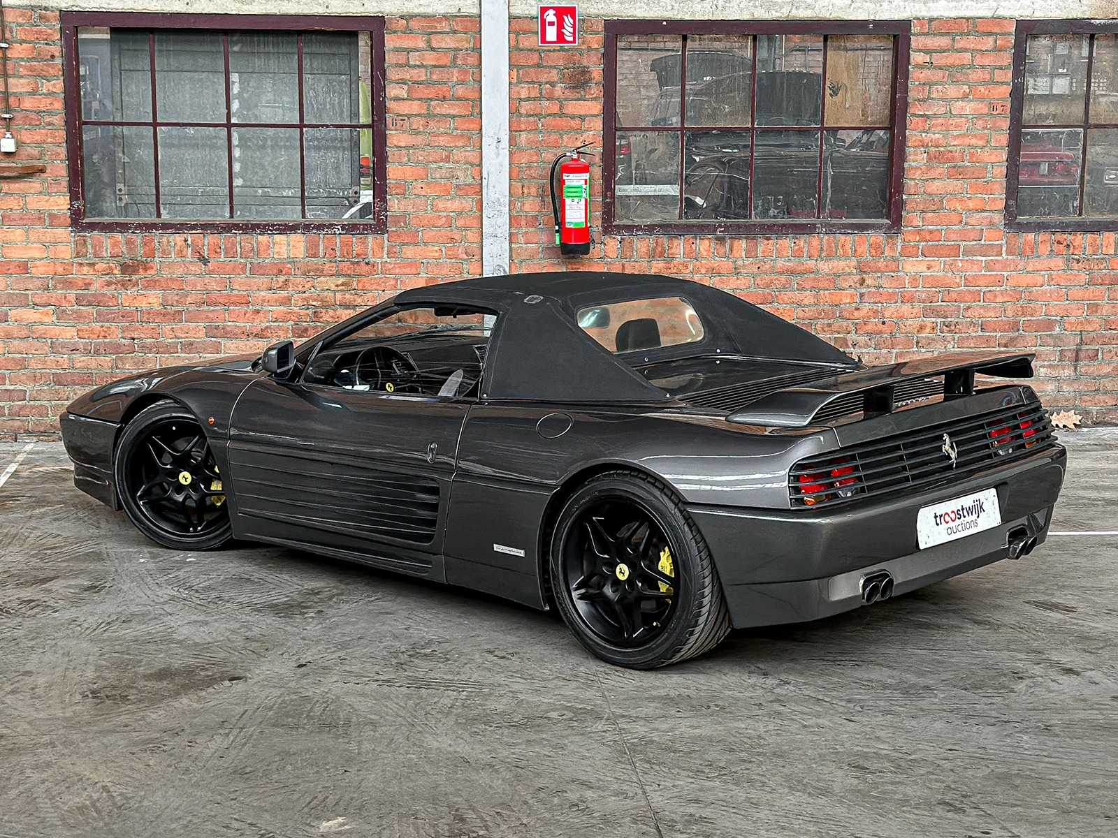 Ferrari 348 spider 3.4 V8 320pk 1993 (33.000 KM) Youngtimer