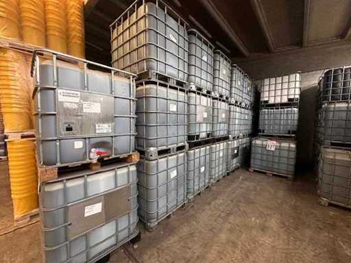 2022 SHELL 23 x IBC container 1.000 liter met Shell Hydraulic S1 M 68 – gebouwd in 2022 – totale hoeveelheid 23.000 liter