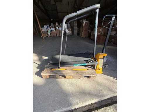 Treadmill – Fitness Equipment – LOT 109