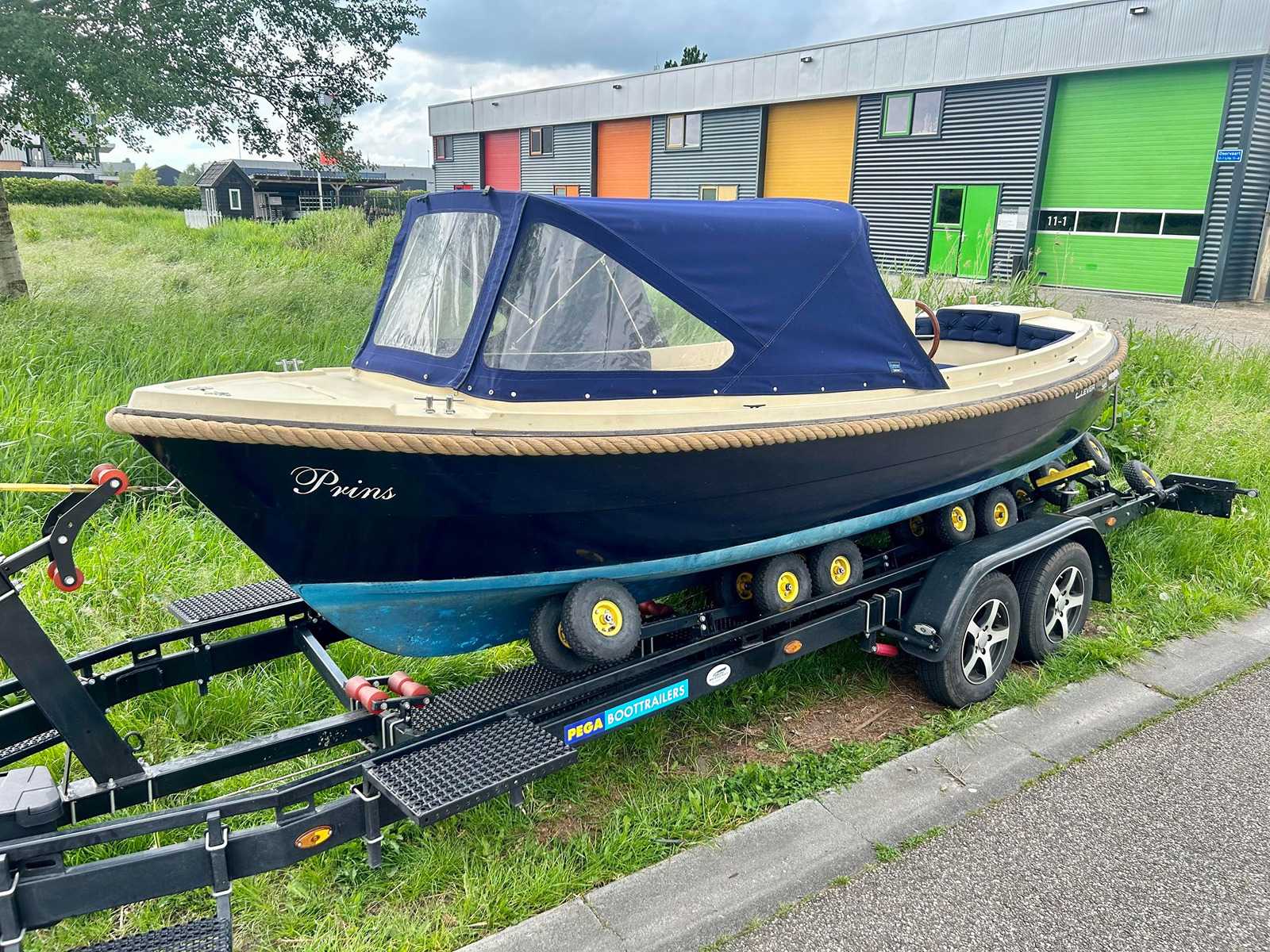 Clever 565 Viking Sloop with 9.9 hp Tohatsu