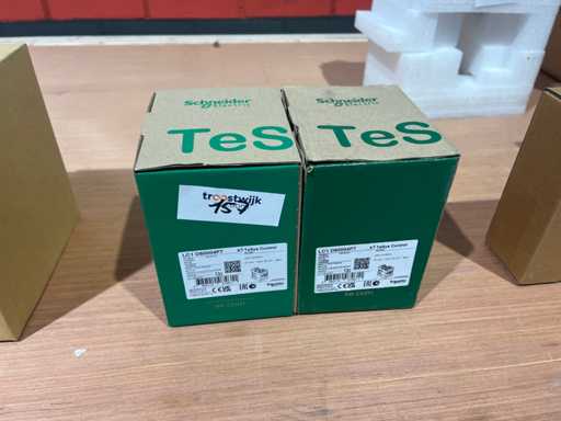 Contactor Schneider Electric LC1D80004P7 (TeSys Control) (2x)