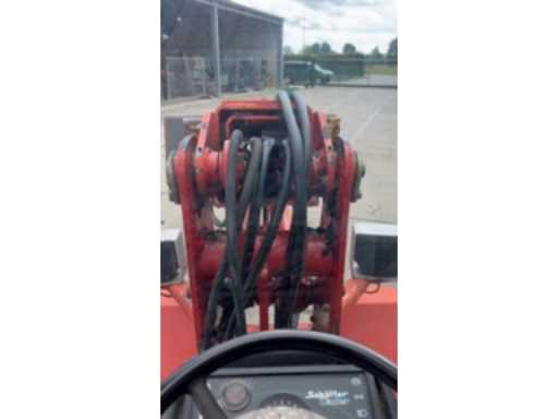 8c5683ef-dd6d-4280-9e48-169e7da7eb19.mp4