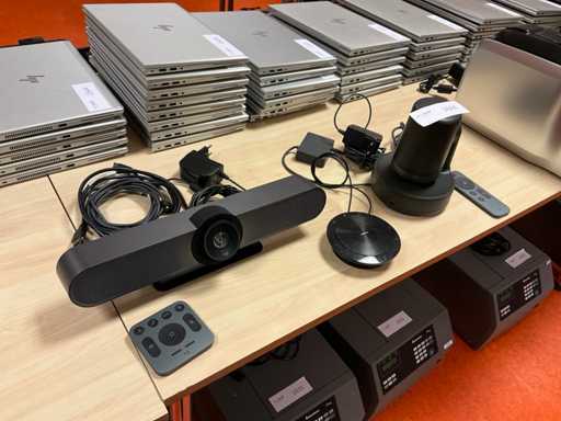 Set di conference call di Logitech Poly