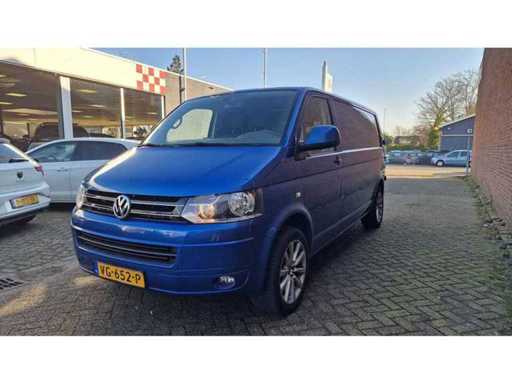 Volkswagen Transporter 2.0 TDI L2H1 DC Trendline | VG-652-P