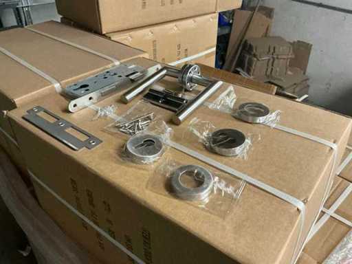 Complete Door Hardware (220x)