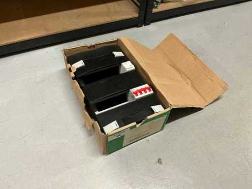 Cabinet Schneider Group 3-phasé