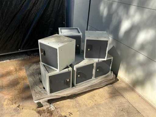 Locker cabinet (9x)
