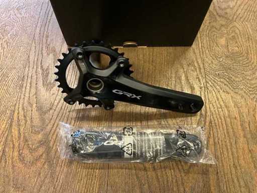 Shimano GRX FC-RX810-2 crankset 48-31T 175mm