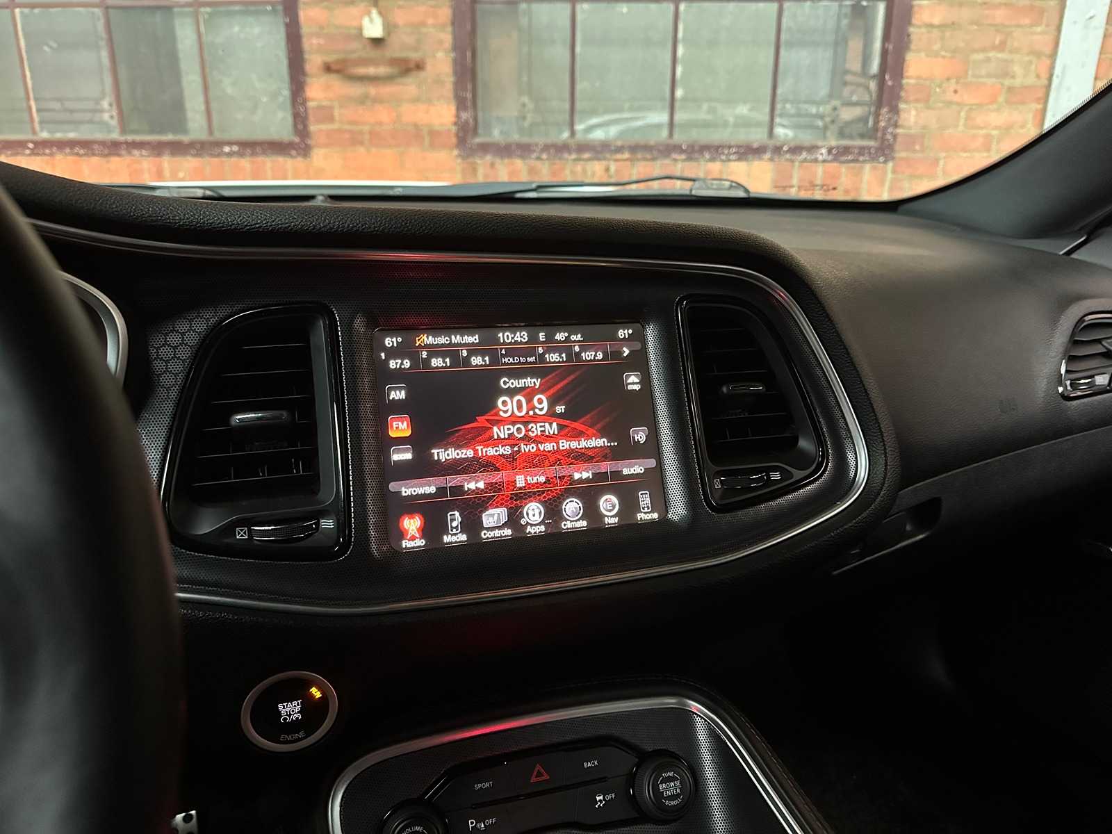 Dodge Challenger SXT PLUS 3.6 V6 305pk 2015