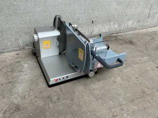 S.A.M. - 300 - Cutting machines