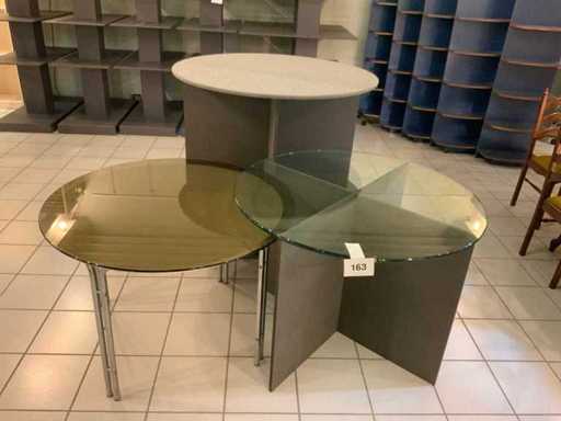 Diverse presentatietafels (6x)