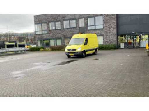 e9b476c9-f216-4257-adbf-768c5b1ea62c.mp4