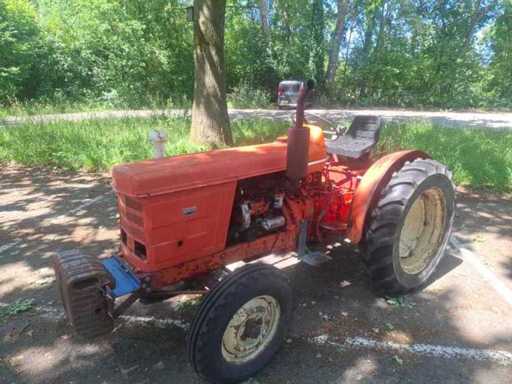 Tracteur Renault Super 7 Oldtimer à voie étroite 1963