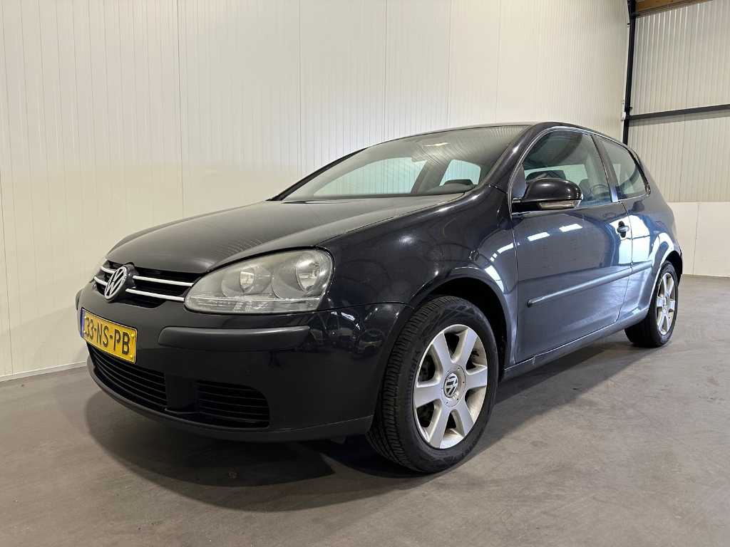 Volkswagen Golf 1.4 Trendline 33-NS-PB