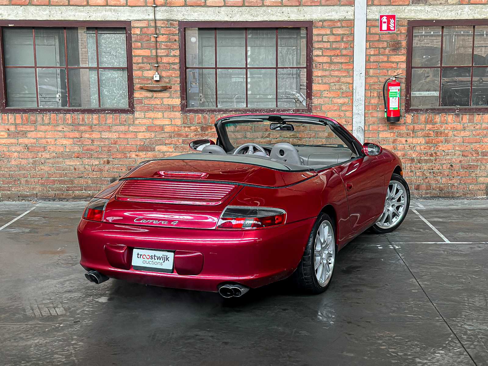 Porsche 911 996 Carrera Cabrio 4 3.6 320pk 2004 -Youngtimer-