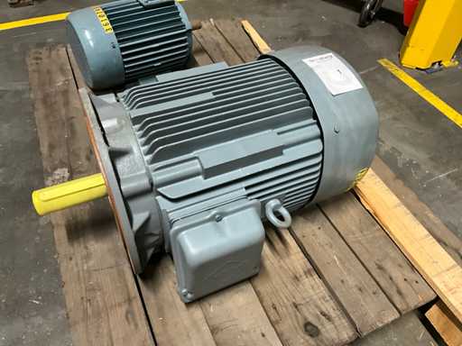 VEM 15 kw type MB5 380/660 V IP55F Elektromotor