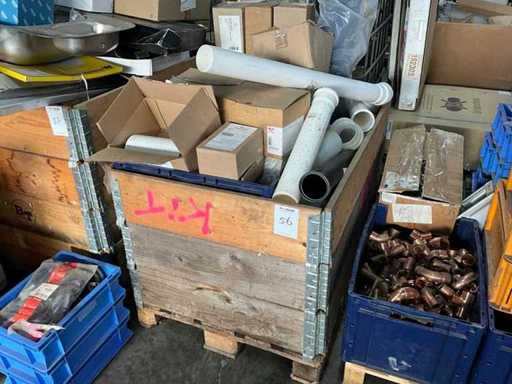 Batch of various pipes and couplings