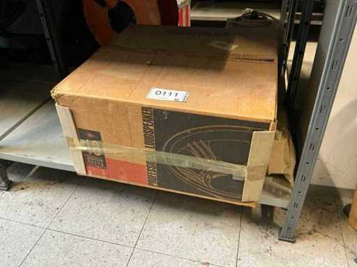 Eighteen Sound 21LW1400