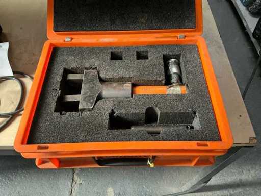 2015 Holmatro FLS 85 M Hydraulischer Flanschverteiler