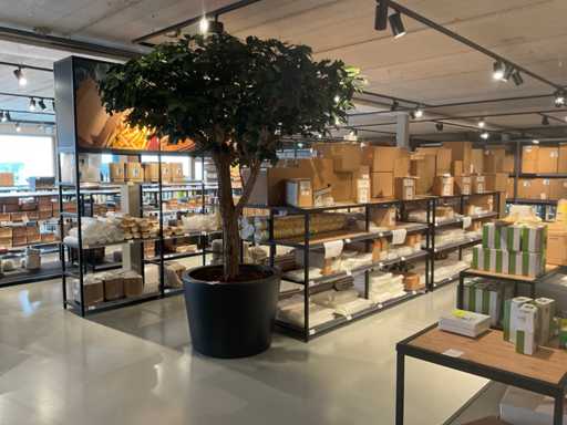 Artificial tree with pot