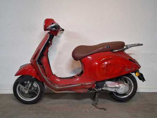 Piaggio Vespa Primavera 45 km moped 2 timpi