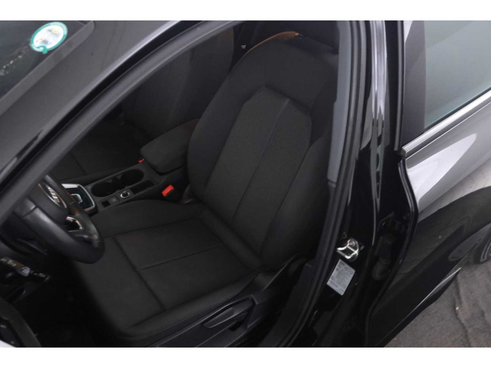 Audi A3 Sportback 30 S edition TFSI 122pk 2022, JLR-80-R